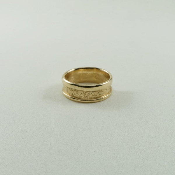 Gold ring